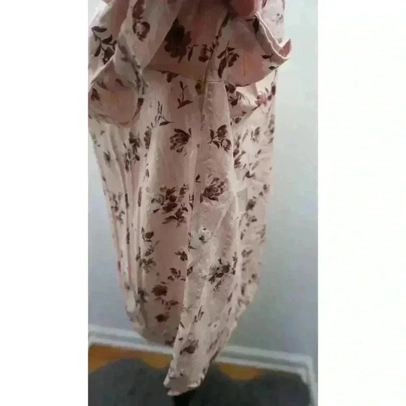 Como Blu V-Neck Short Sleeve Floral Blouse Top, Size L - Picture 6 of 13